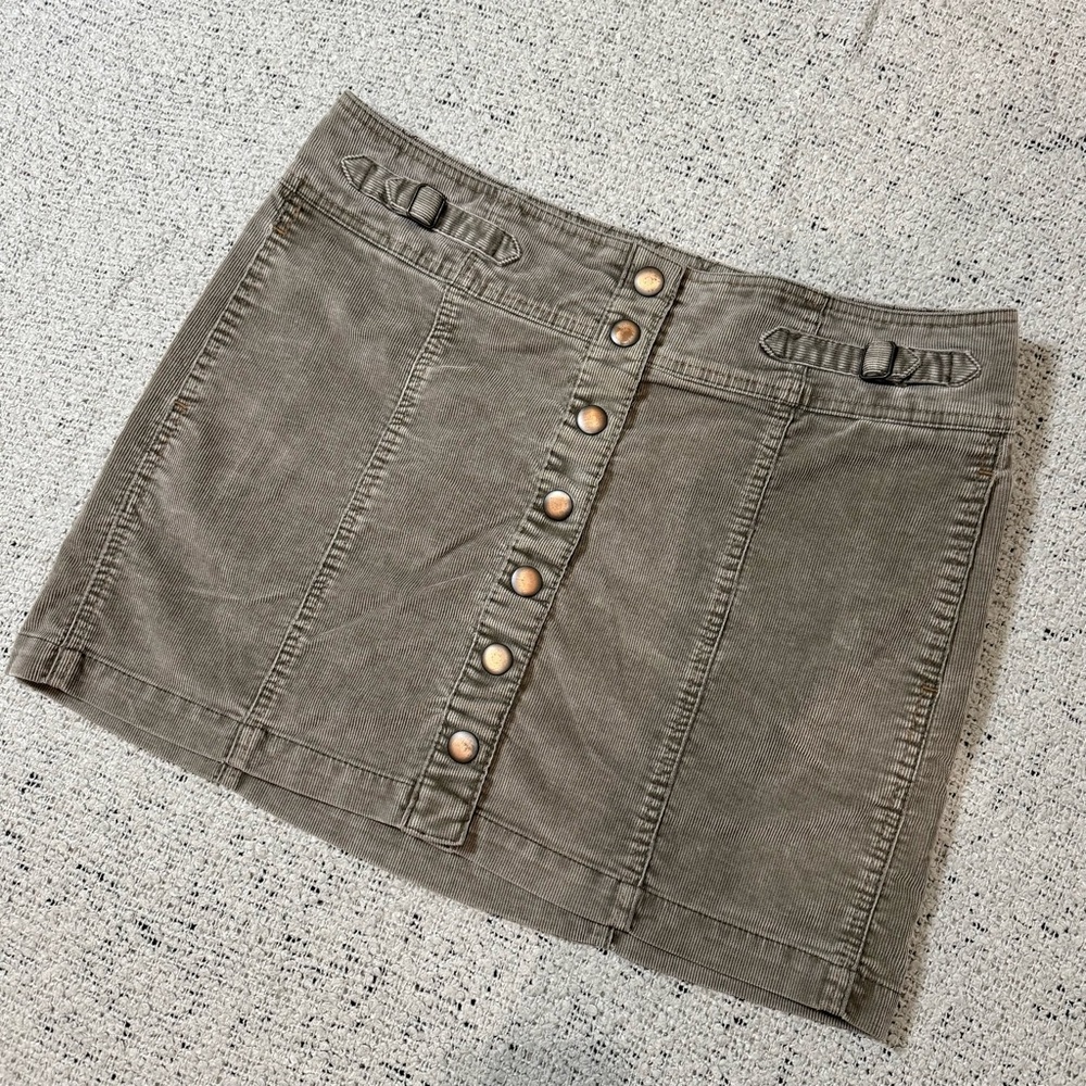 Y2K GAP Button Front Mini Skirt Size 12